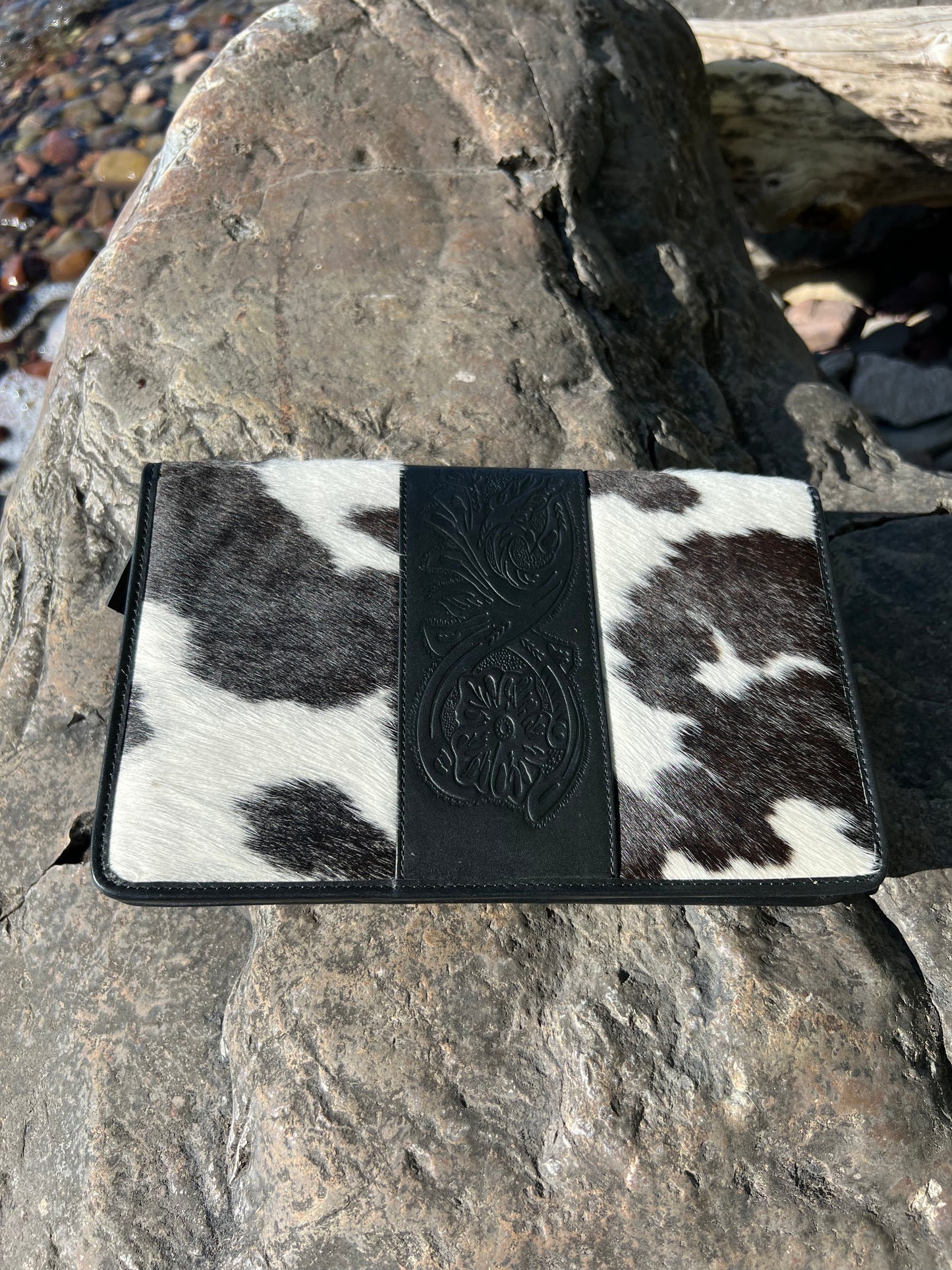 Cowhide & Embossed leather small jewelry travel case holder