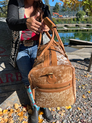 "The Bear Grass" Genuine Cowhide and Leather Duffel Travel Bag Unisex